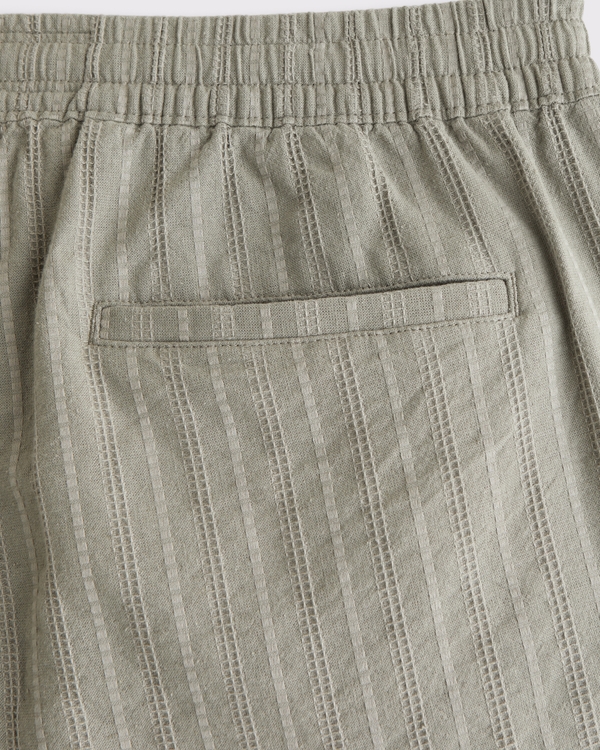 Relaxed Linen-Blend Pull-On Short
