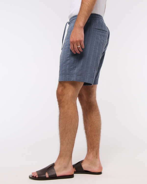 Relaxed Linen-Blend Pull-On Short