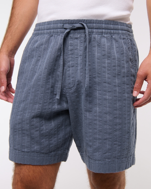 Relaxed Linen-Blend Pull-On Short