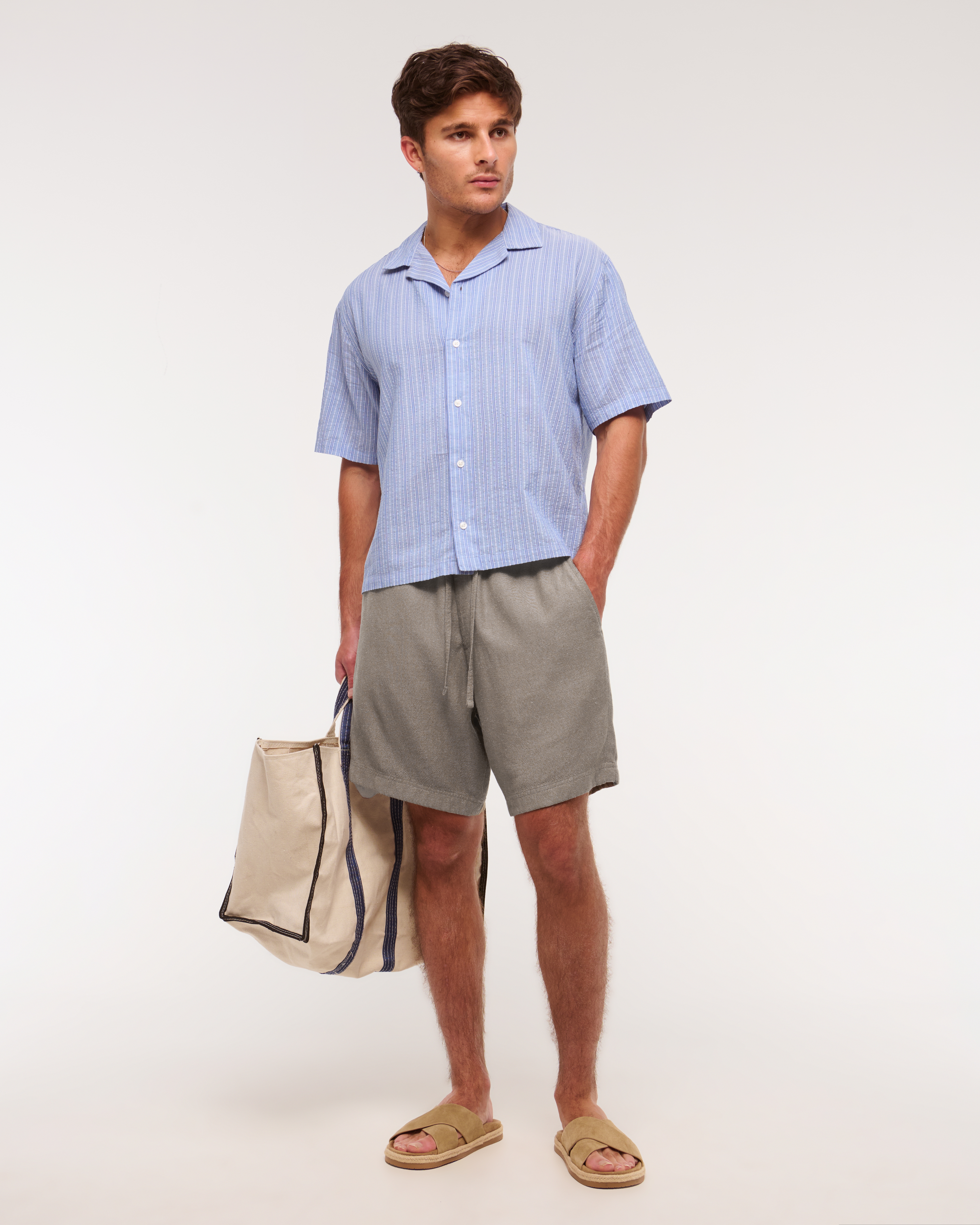 Abercrombie & Fitch Relaxed Tailored Linen-blend Pull-on Short In Green