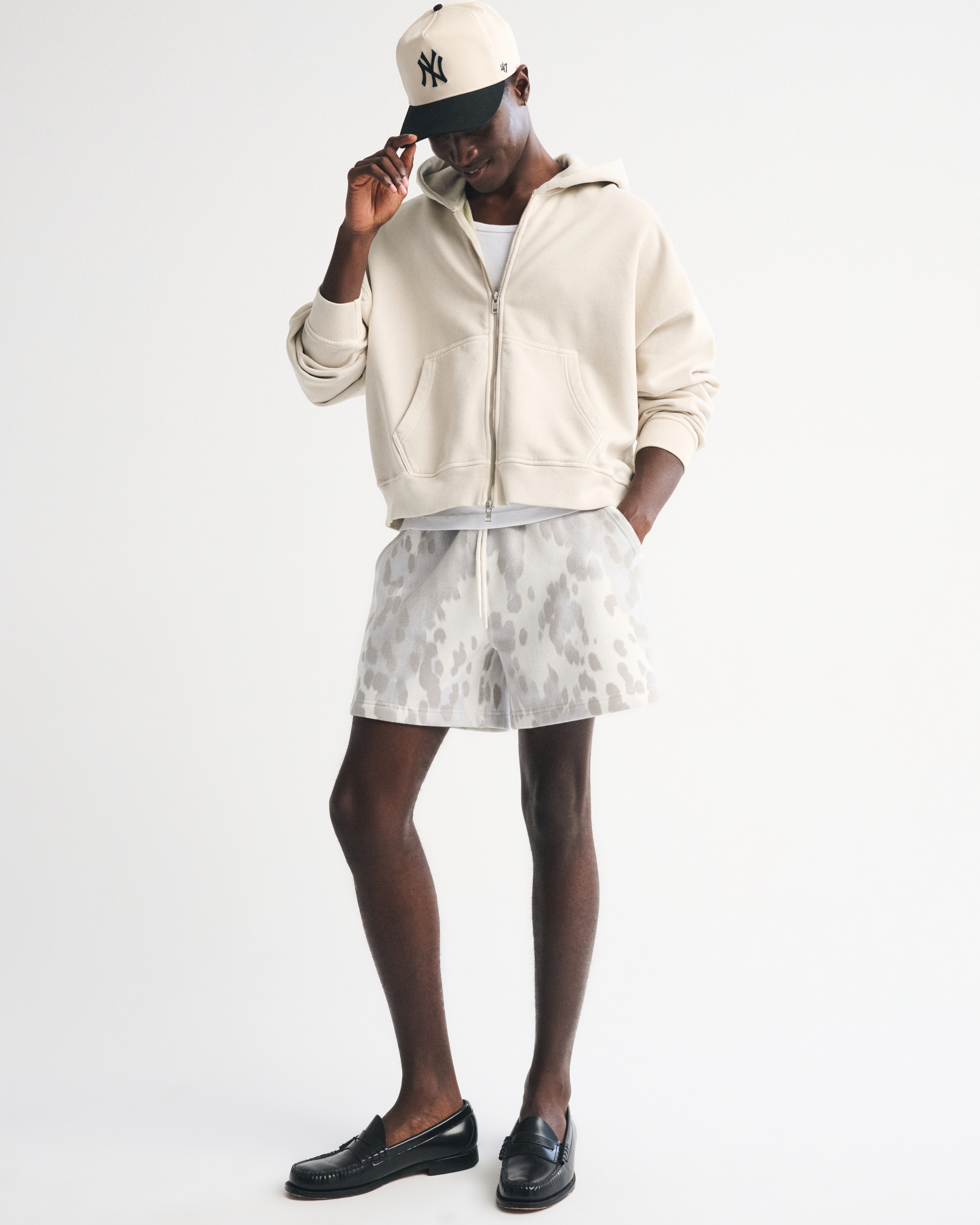 Abercrombie & Fitch Essential Short In Gray