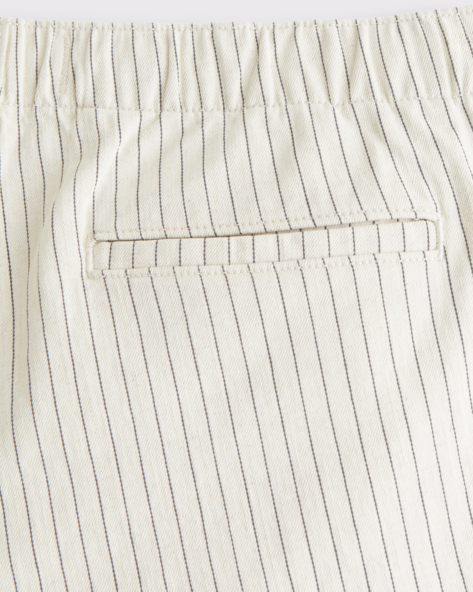 Linen-Blend Denim Pull-On Short