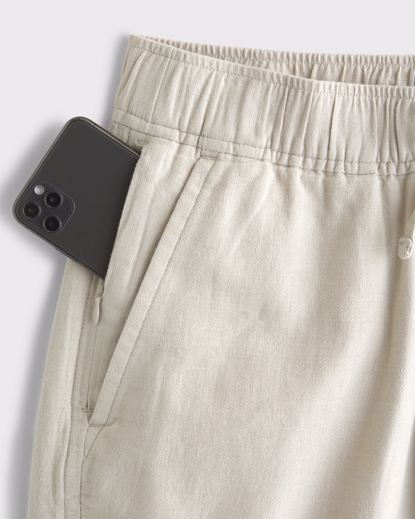 Textured Pull-On Short