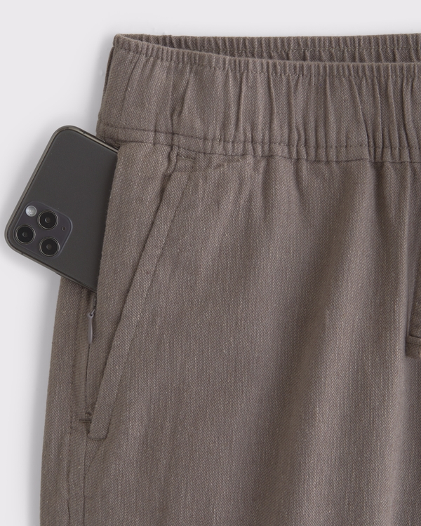 Textured Pull-On Short