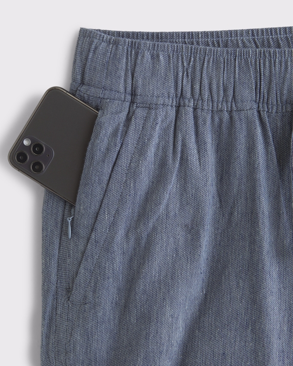 Textured Pull-On Short