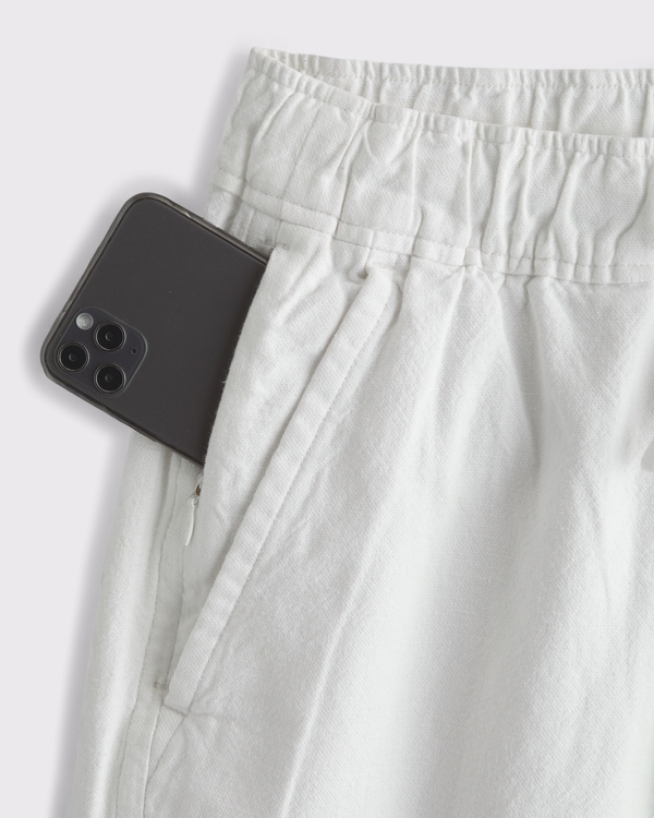 Textured Pull-On Short