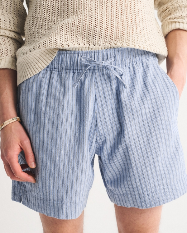 Textured Pull-On Short
