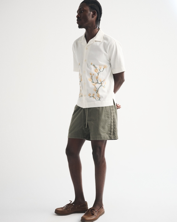 Linen-Blend Lace-Pieced Pull-On Short, Olive Gray view 1