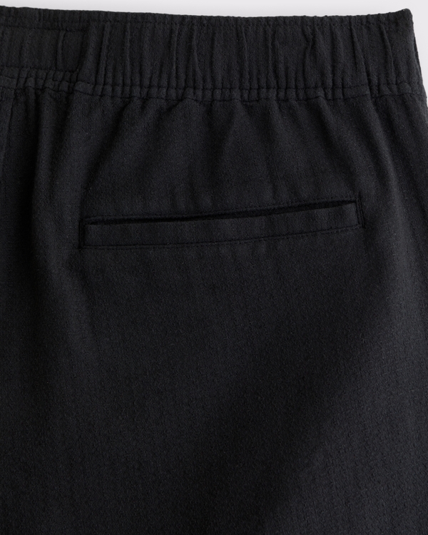 Textured Pull-On Short