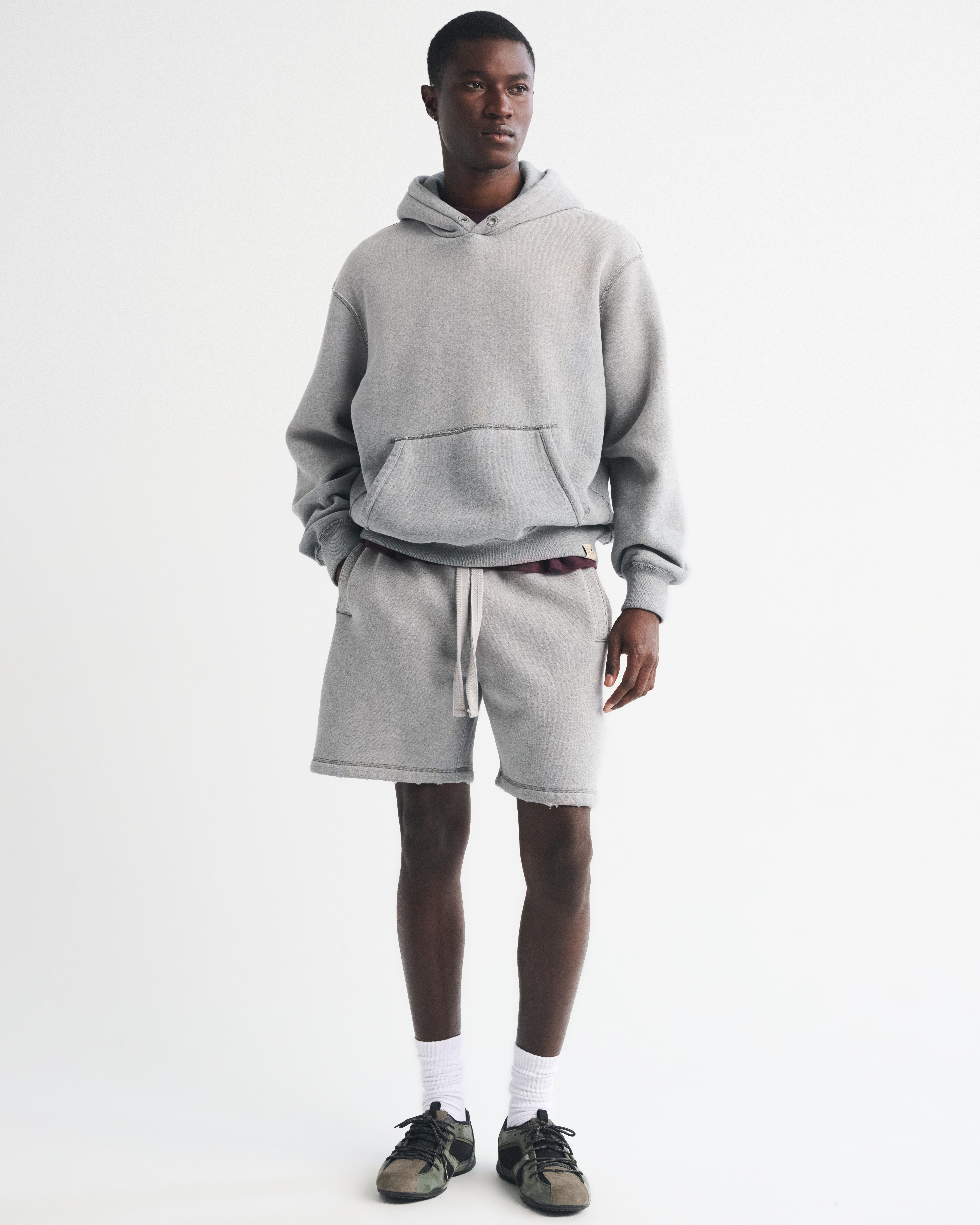 Мужские шорты Abercrombie & Fitch Heritage Heavyweight Short, цвет: Тёмный серый варёный — фото 2