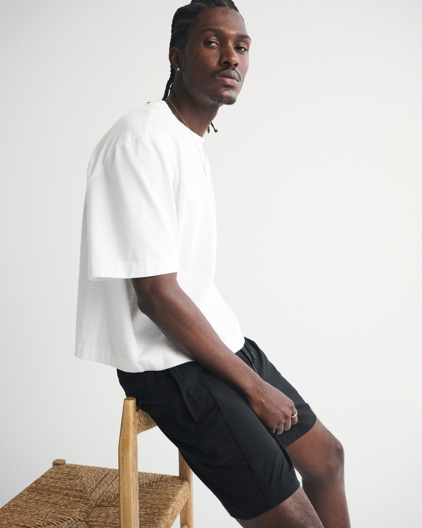 The A&F Everyday Short, Black view 2