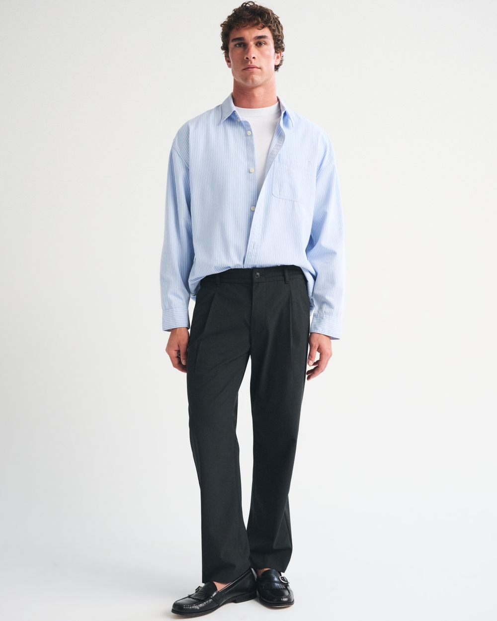 Relaxed Straight Pleated Hybrid-Waist Trouser