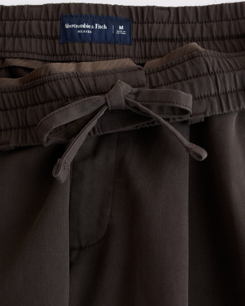 Relaxed Hybrid-Waist Chino