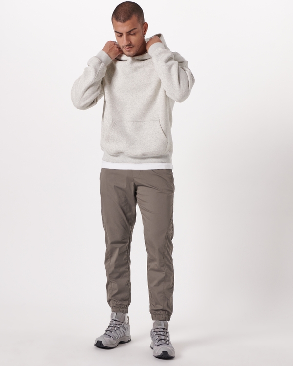 What to Wear With Grey Abercrombie Sweatpants?