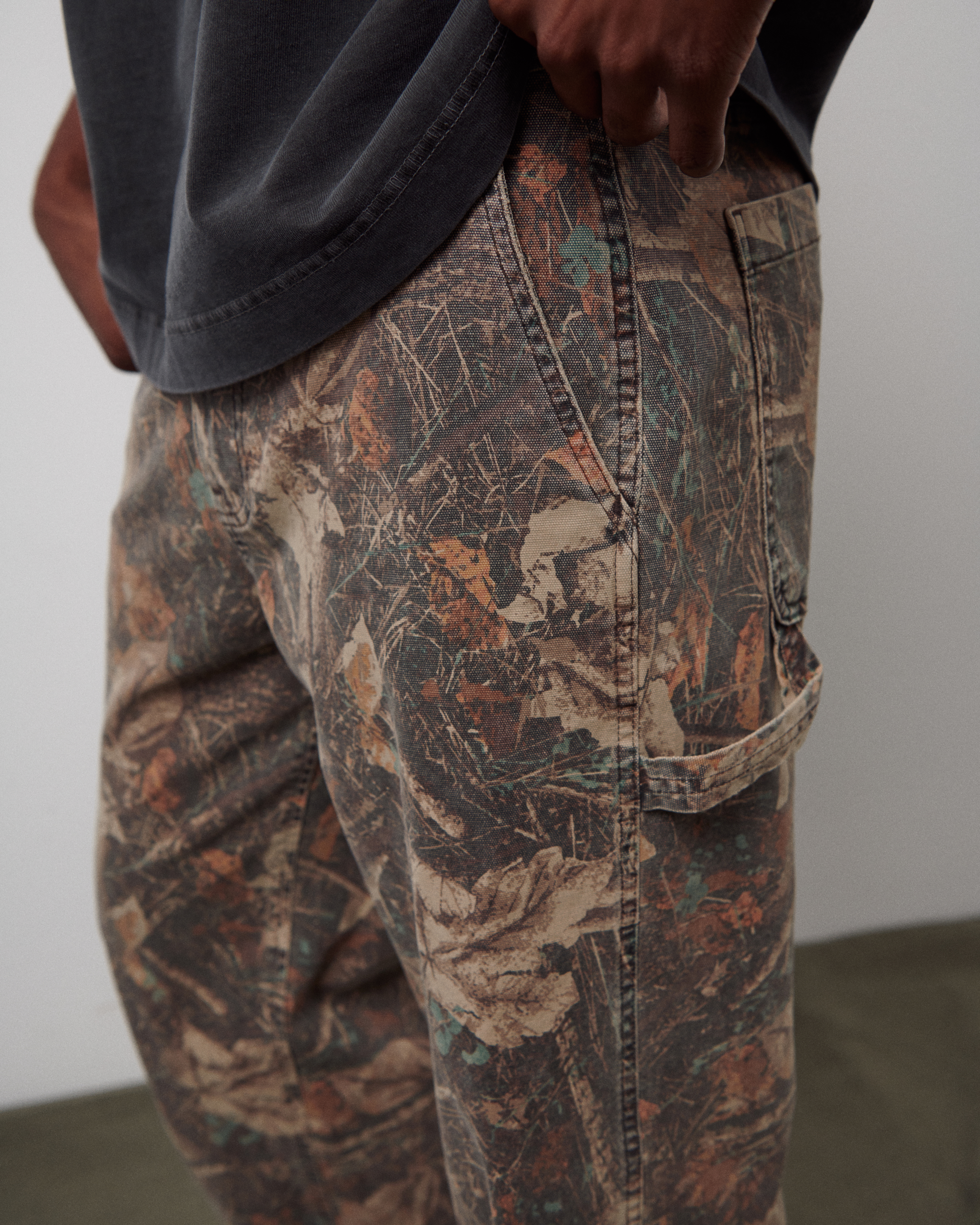 Abercrombie sale camo pants