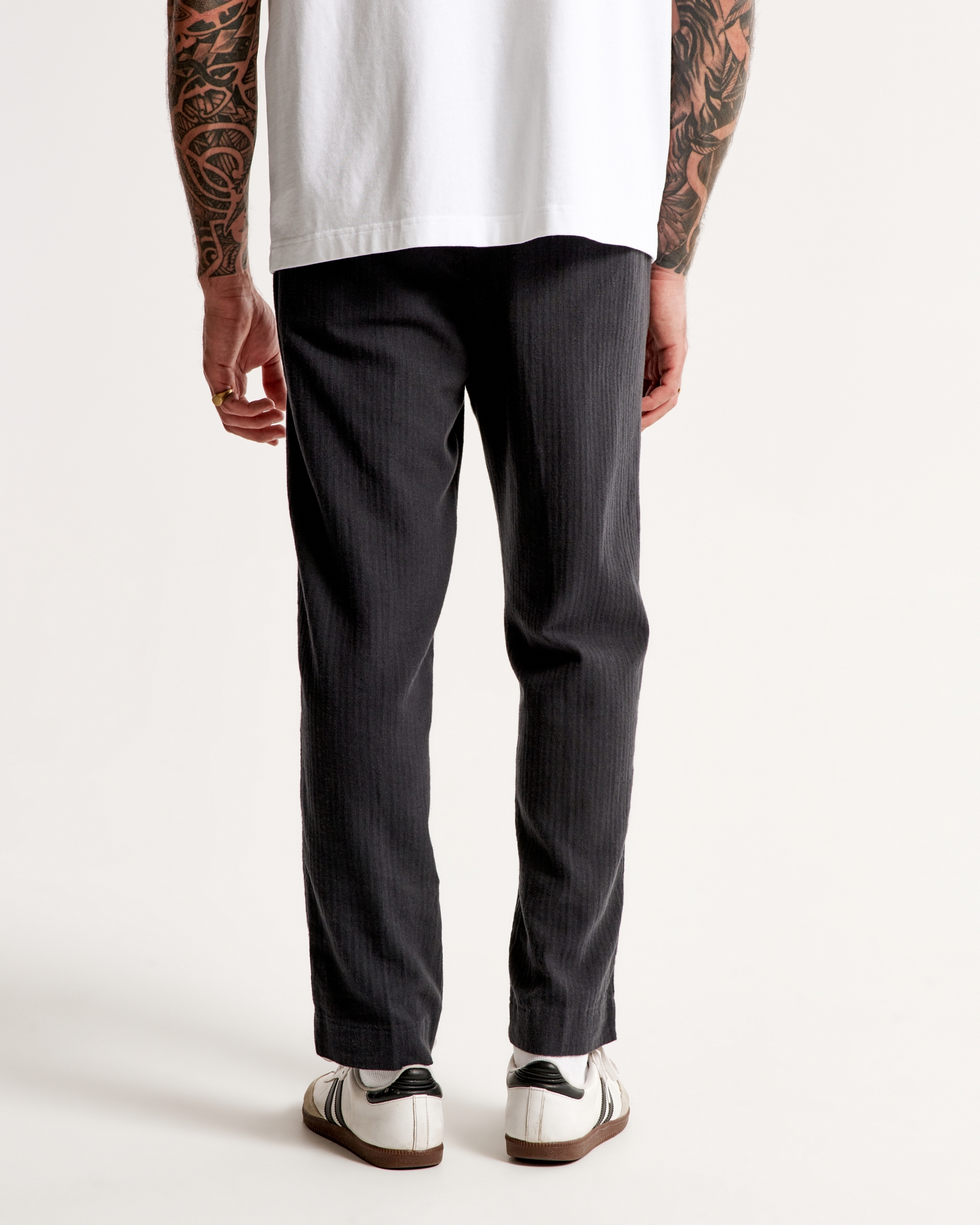 Loose Linen-Blend Permacrease Trouser