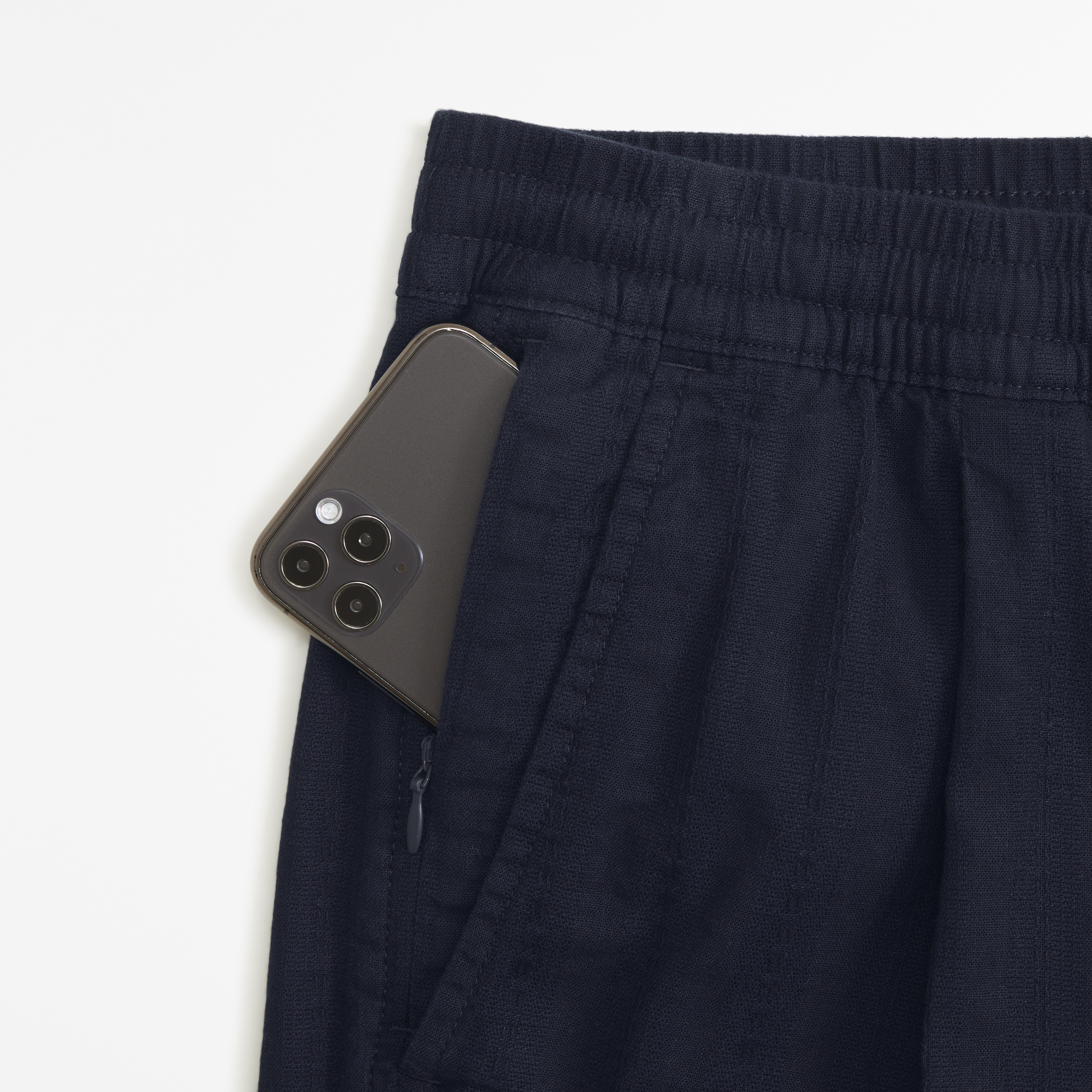 HOLIDAY（ホリデイ）の「HEAVY LINEN TUCK PANTS ヘビーリネン
