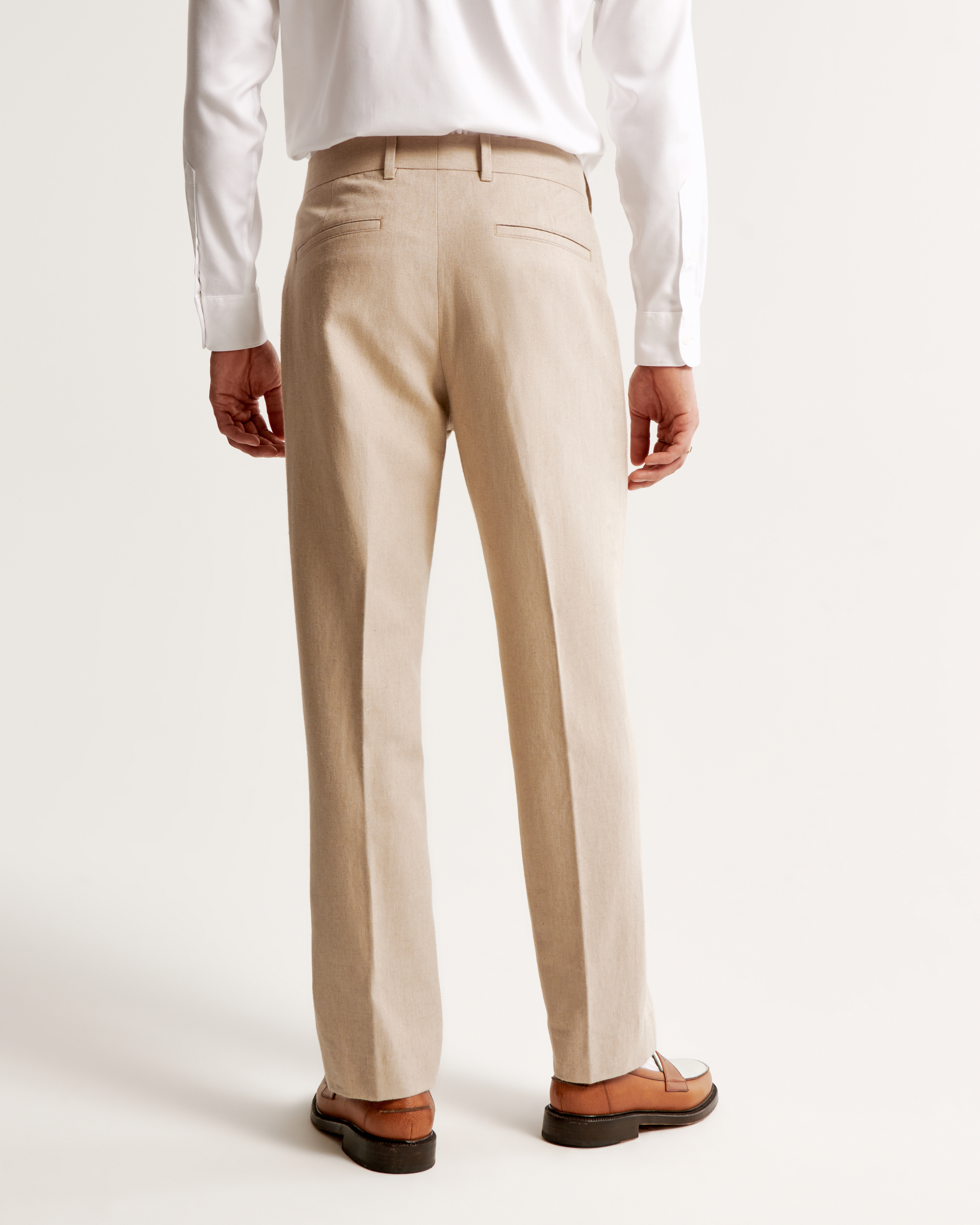 The A&F Collins Tailored Linen-Blend Suit Pant