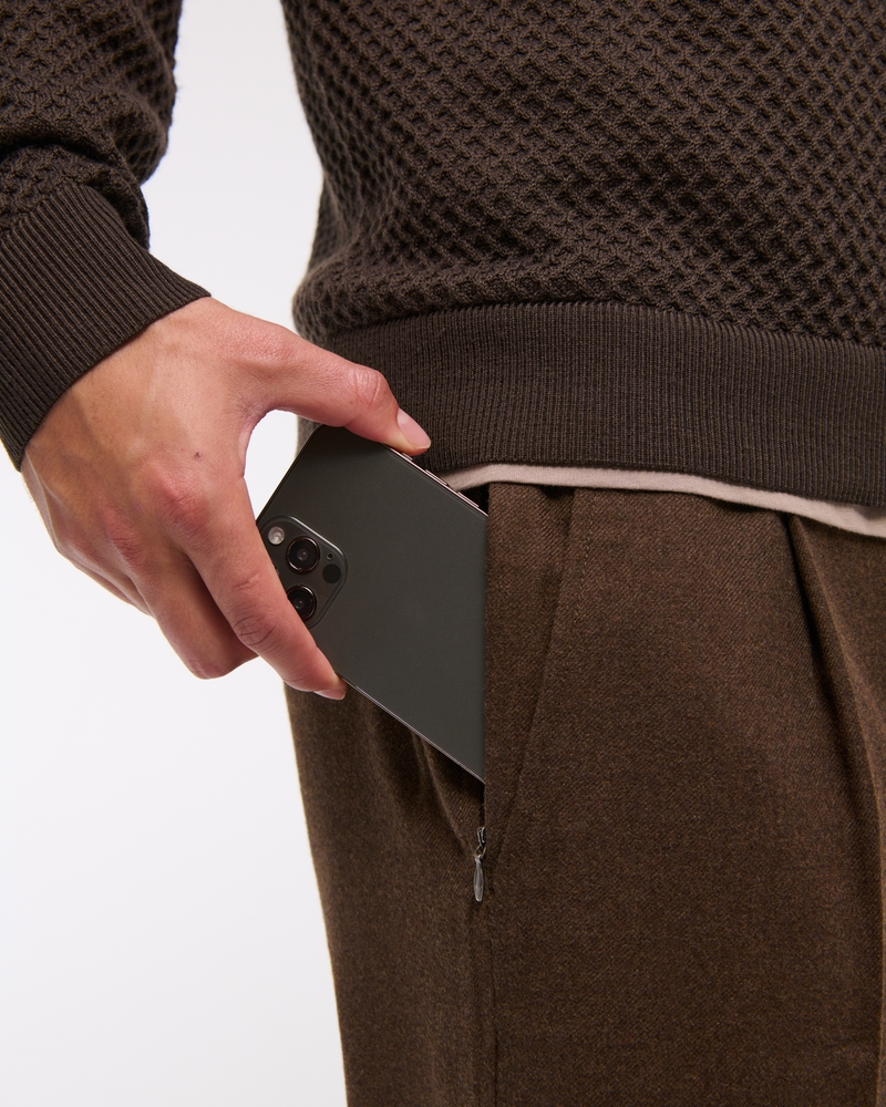 Loose Pull-On Pant