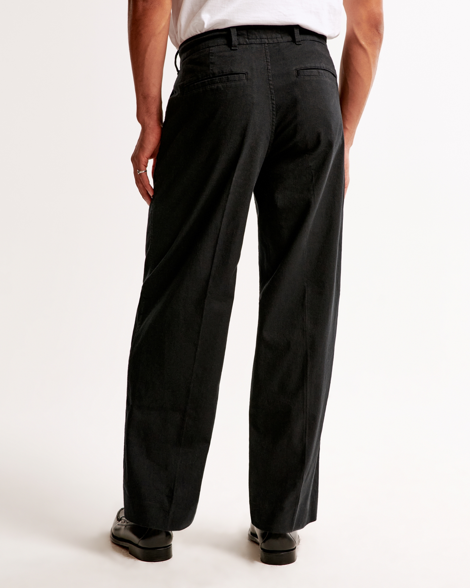 Baggy Linen-Blend Trouser