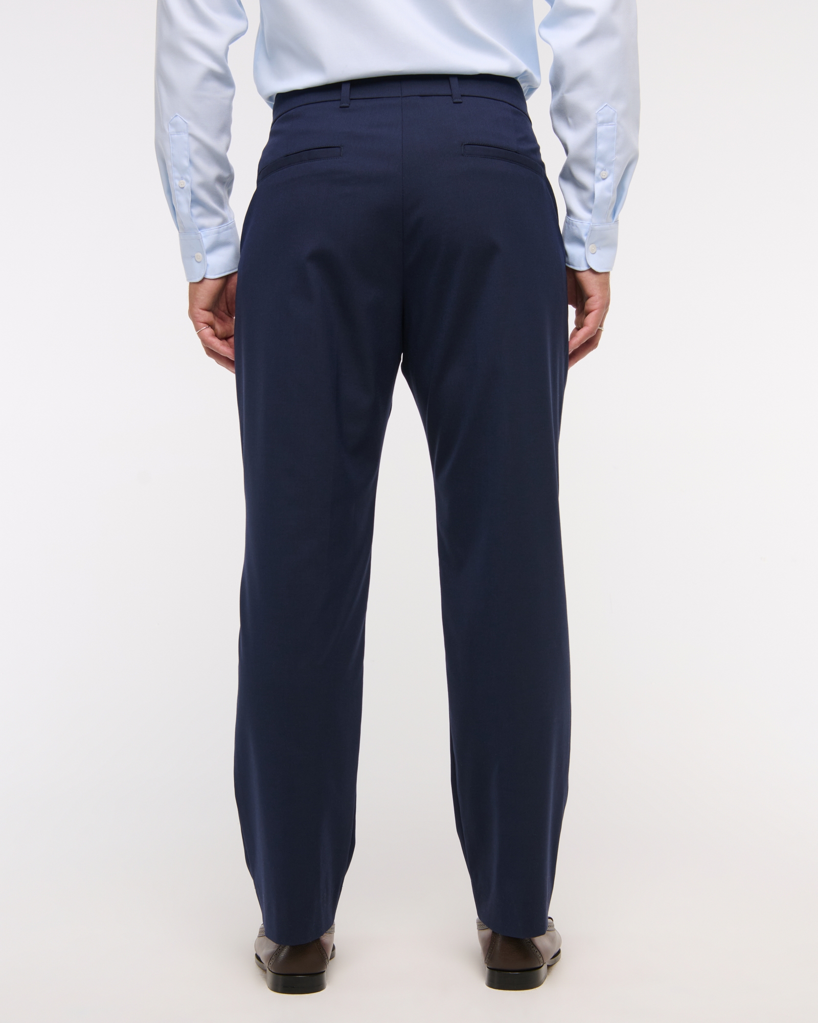 The A&F Collins Athletic Fit Linen-Blend Suit Pant