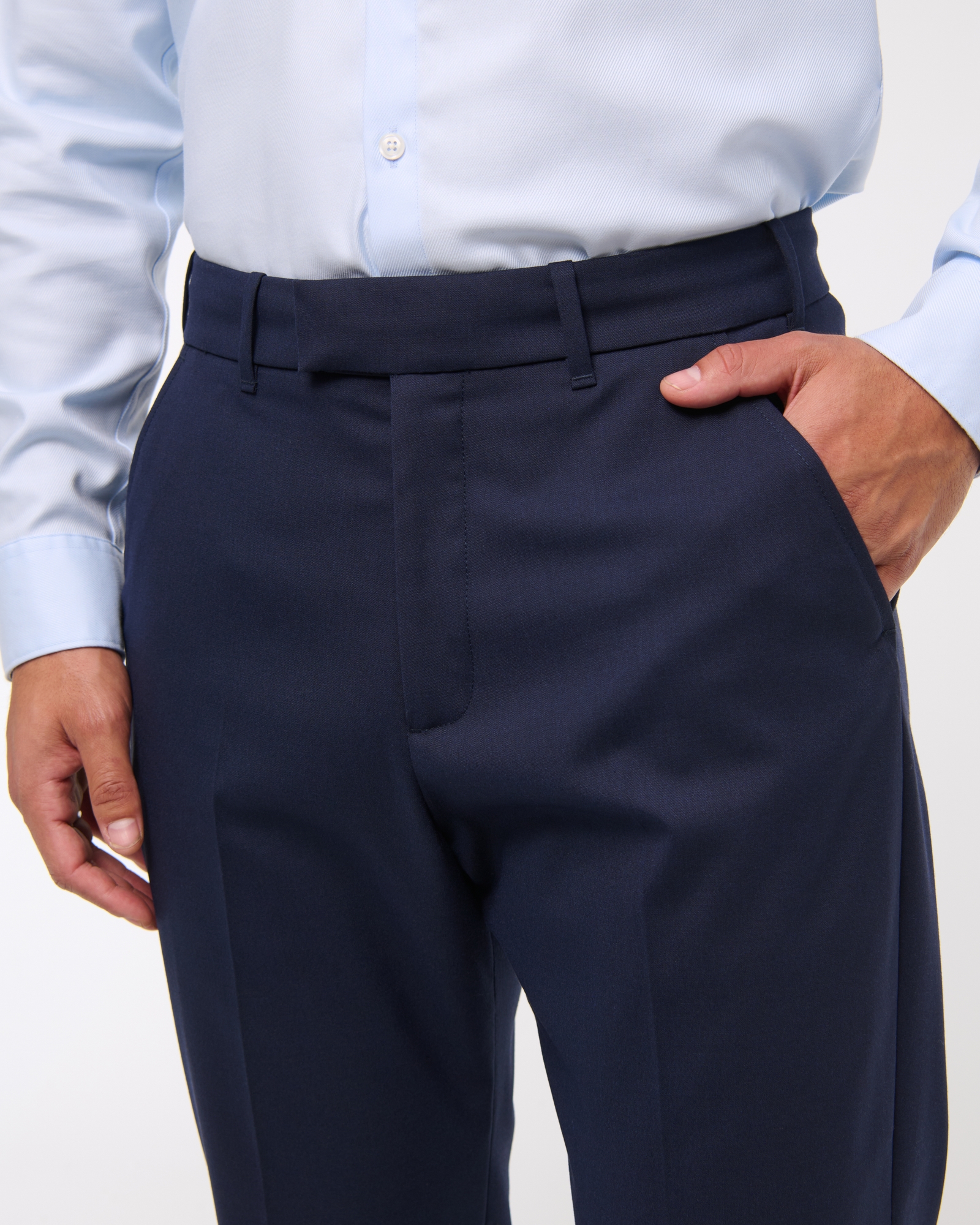 The A&F Collins Athletic Fit Linen-Blend Suit Pant