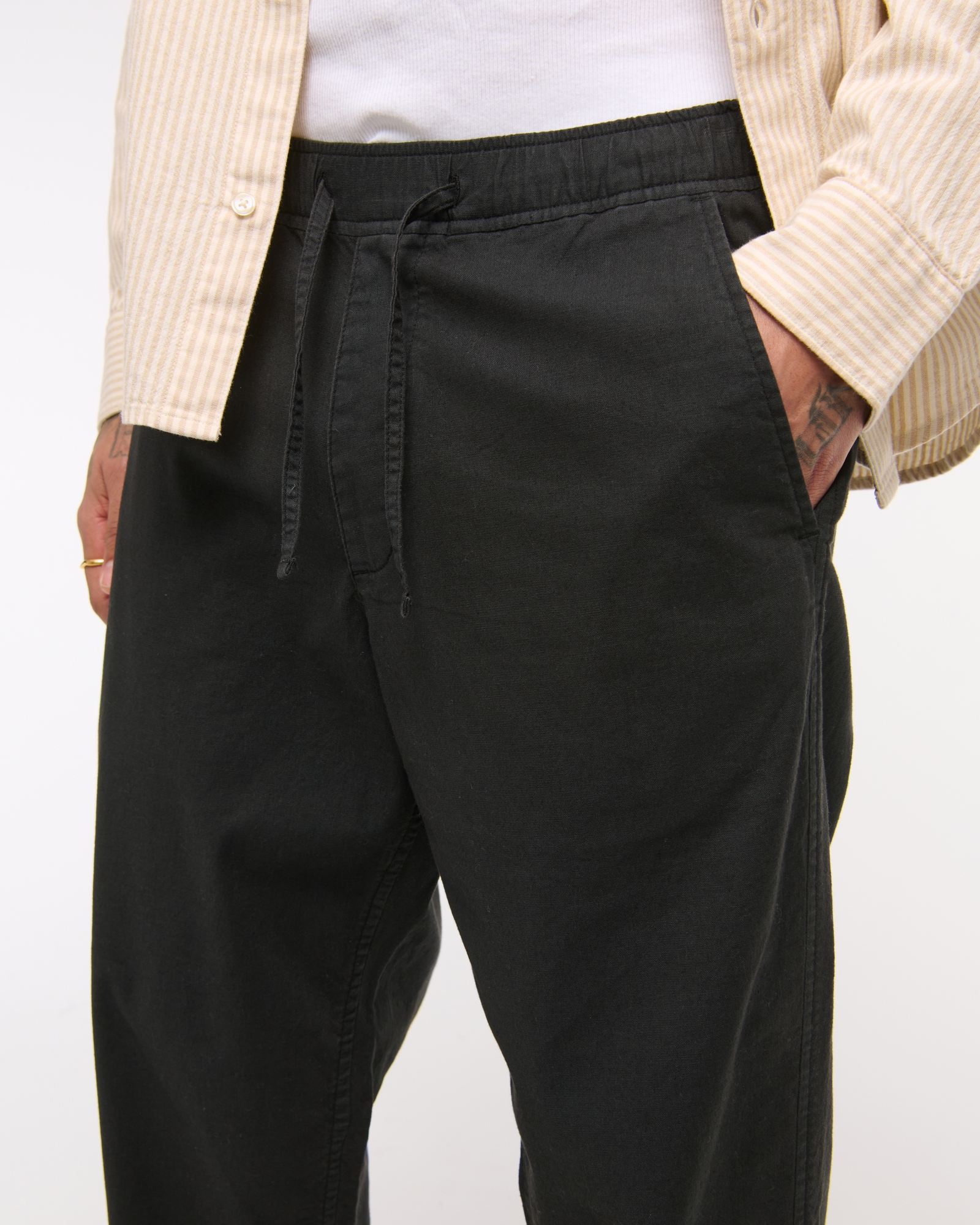 Loose Tailored Linen-Blend Pull-On Pant