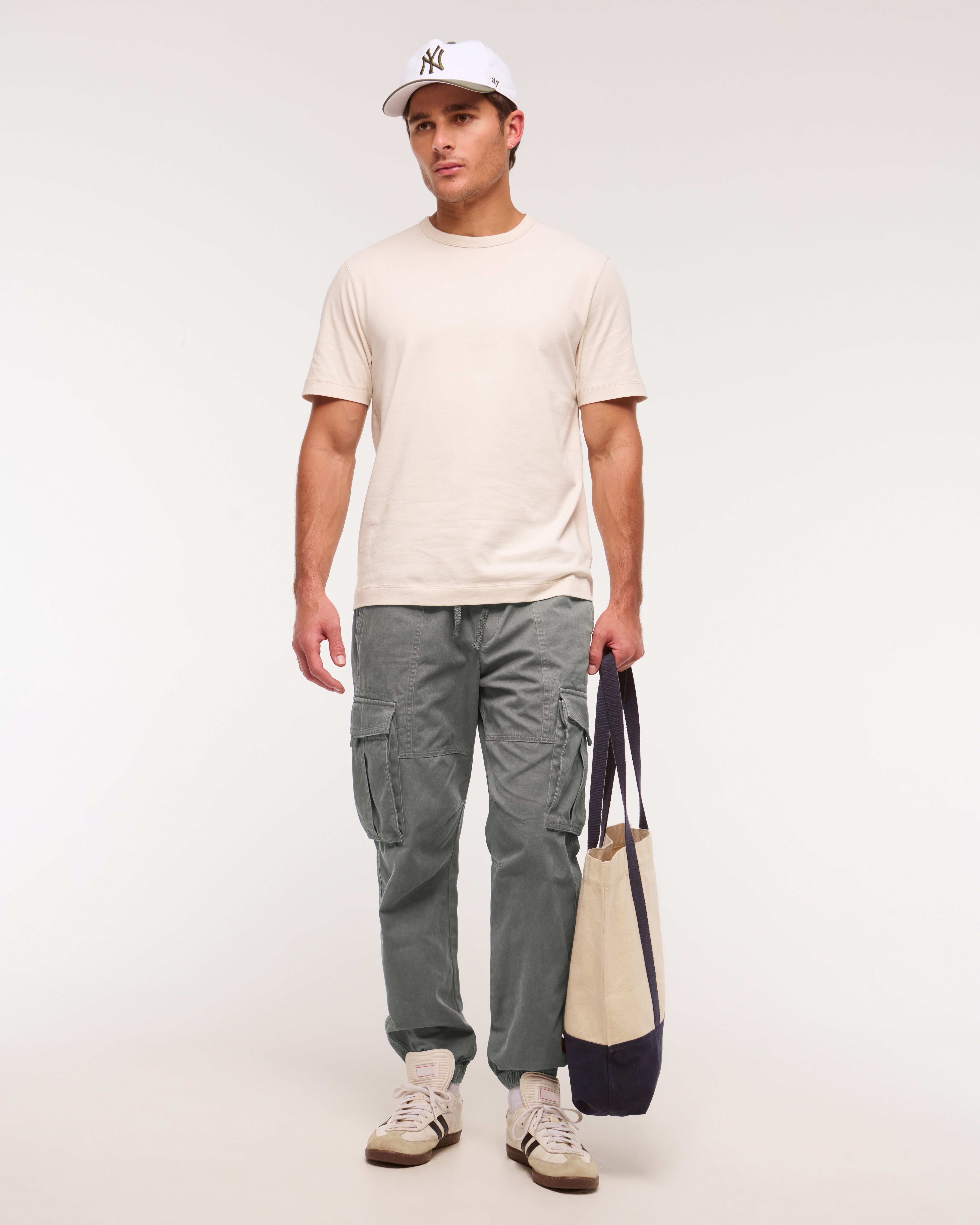 Abercrombie & Fitch Cargo Jogger In Gray