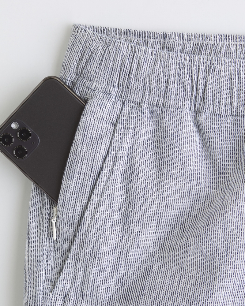 Loose Linen-Blend Pull-On Pant