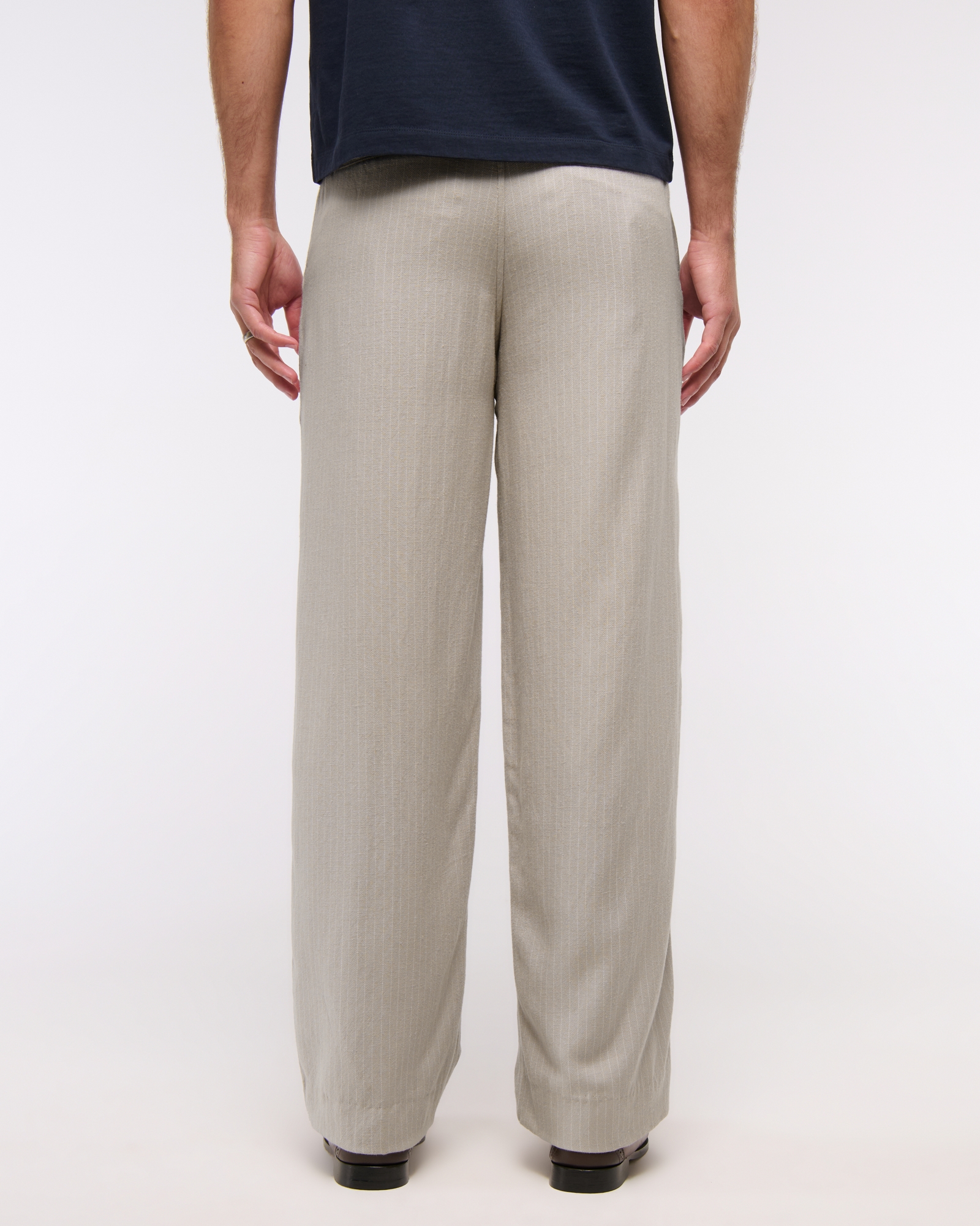 Baggy Tailored Linen-Blend Trouser