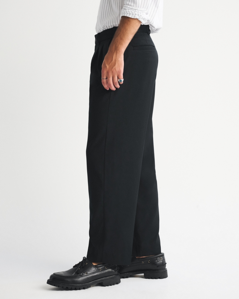 Pleated Baggy Trouser