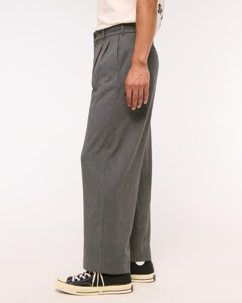 Pleated Baggy Trouser