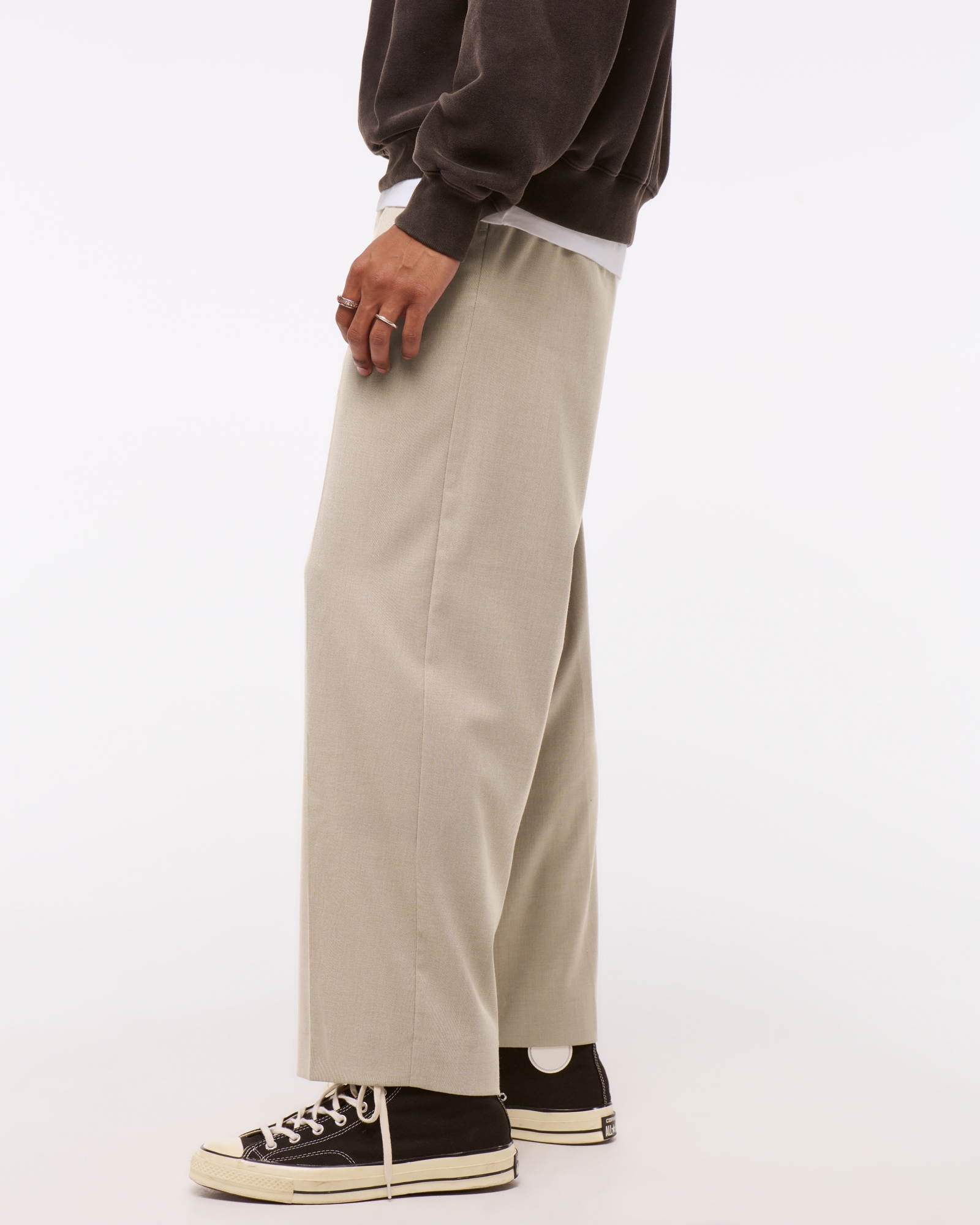 Pleated Baggy Trouser