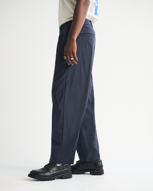 Pleated Baggy Trouser