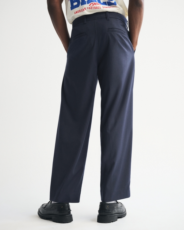 Pleated Baggy Trouser