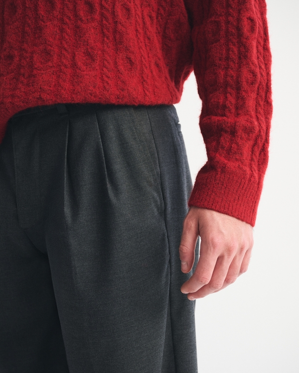 Pleated Baggy Trouser