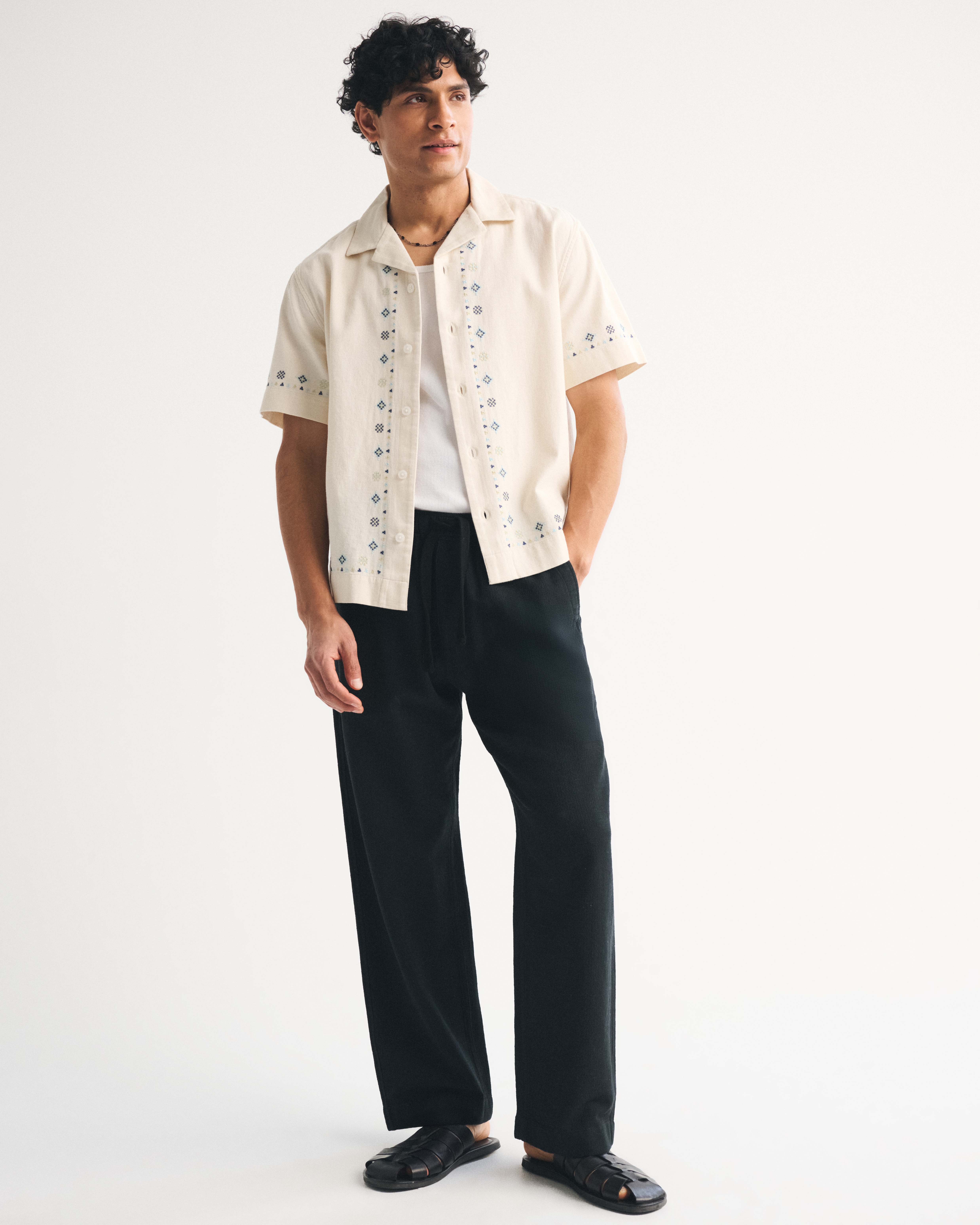 Мужские брюки Abercrombie & Fitch Baggy Cotton Texture Pull-On Pant, цвет: Чёрный — фото 3