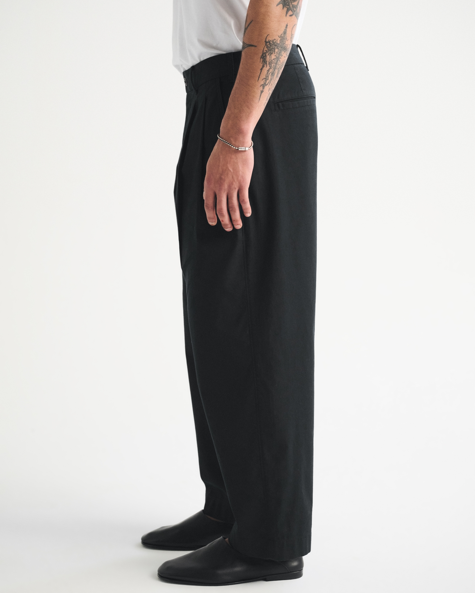 Men's Pleated Baggy Trouser | Men's Bottoms | Abercrombie.com