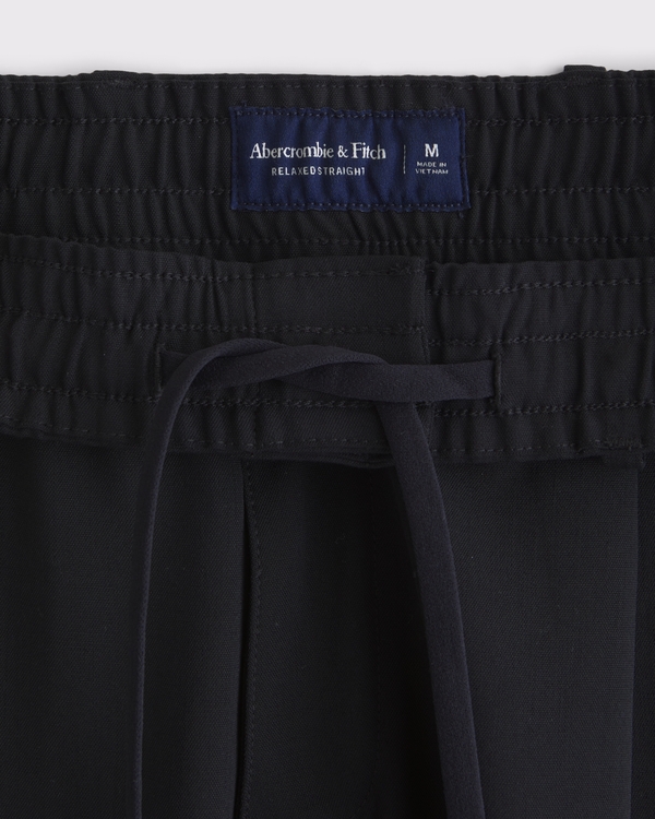 Men's Relaxed Straight Pleated Hybrid Waist Trouser | Men's