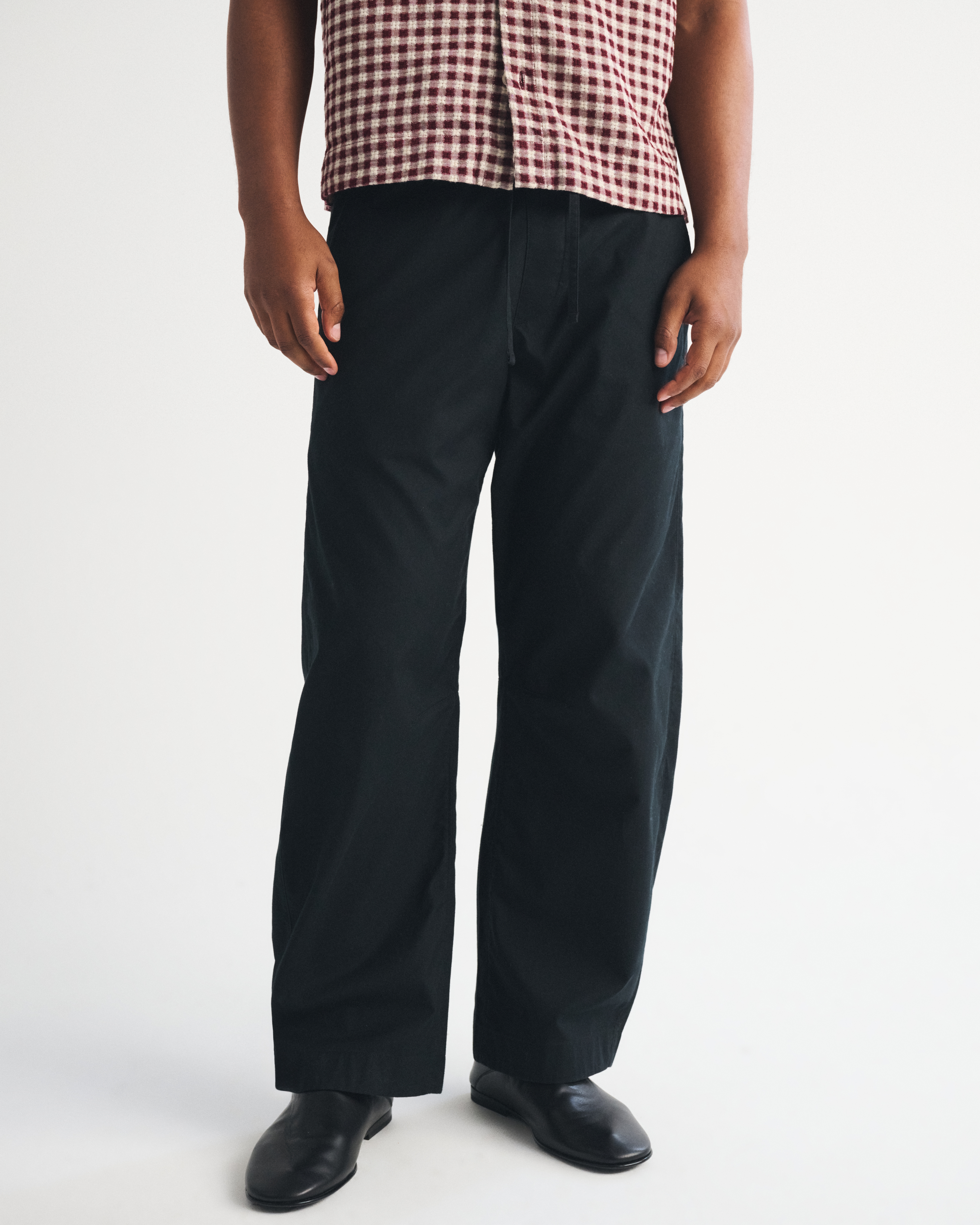 Мужские брюки Abercrombie & Fitch Pull-On Barrel Pant, цвет: Чёрный — фото 3