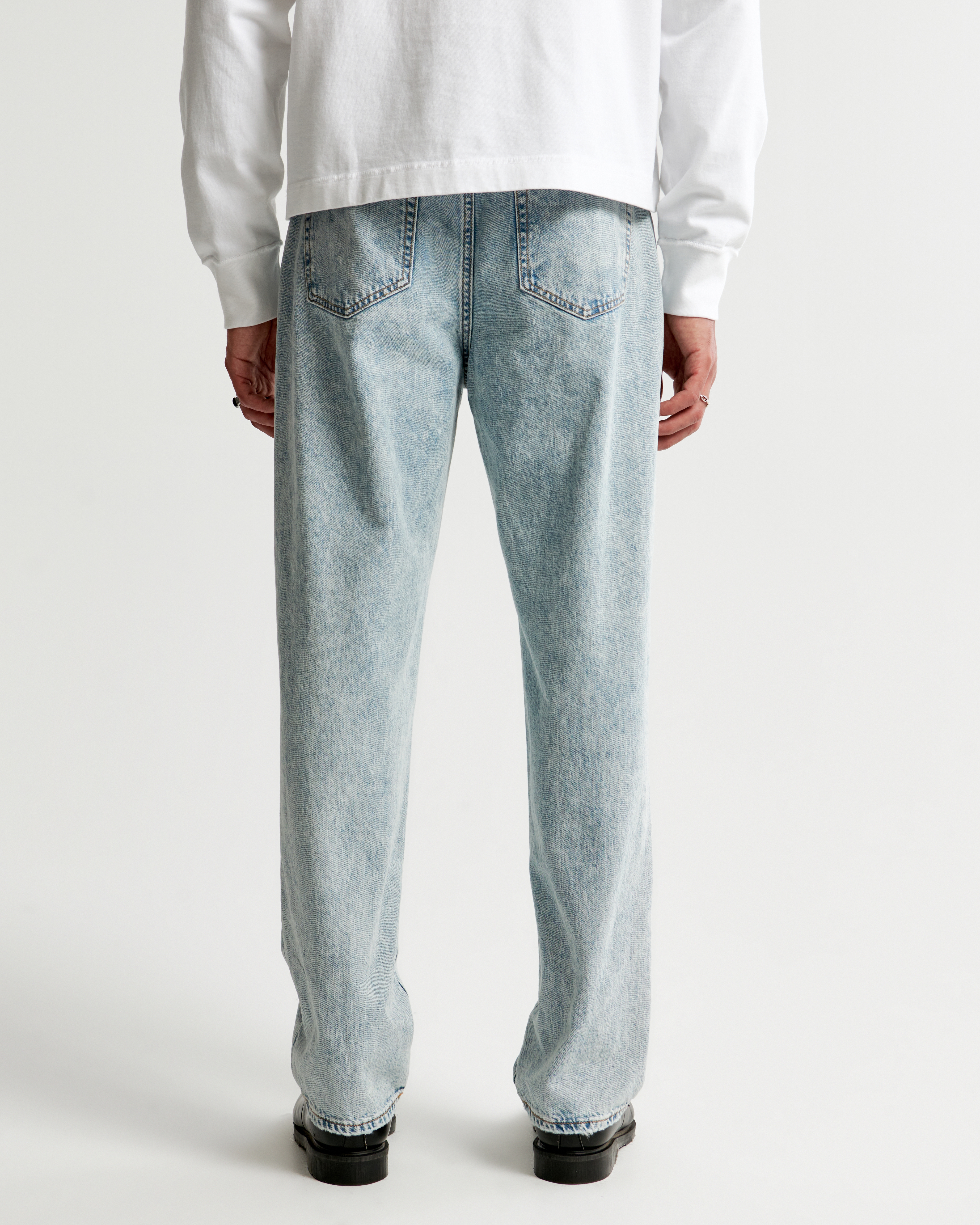 Men's Lightweight Loose Jean | Men's Clearance | Abercrombie.com