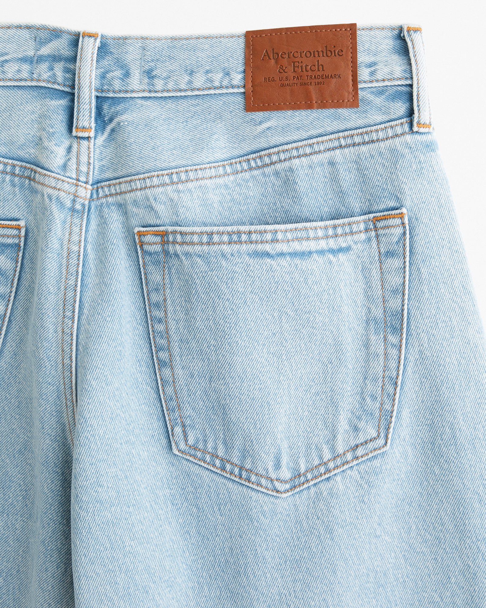 Ultra Baggy Barrel Jean