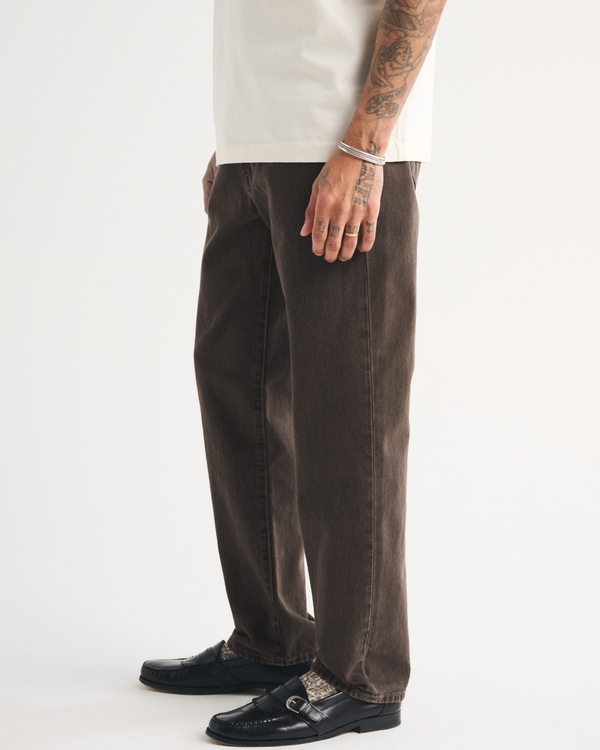 select to zoom model image