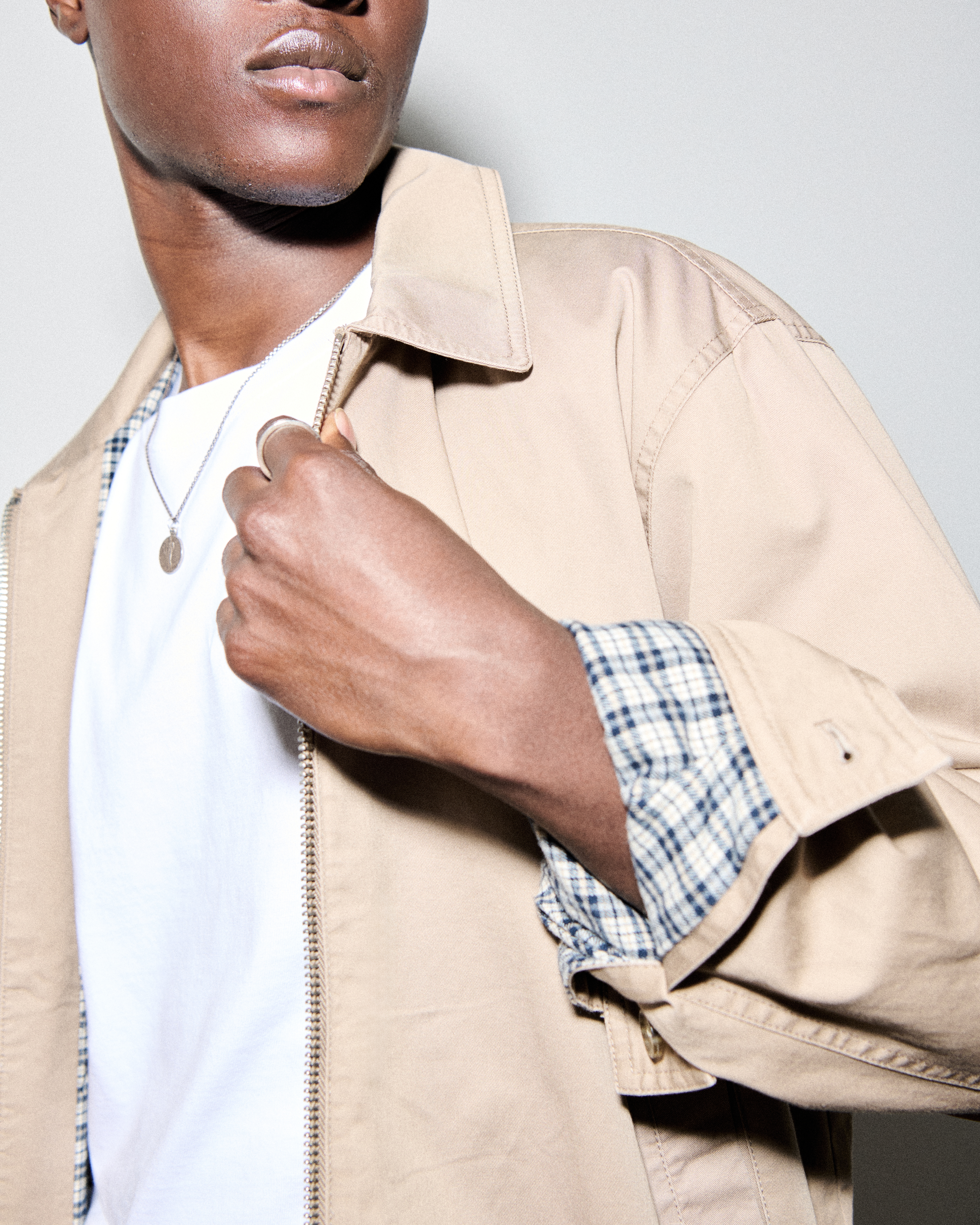Мужские куртки Abercrombie & Fitch Clean Harrington Jacket — фото 3