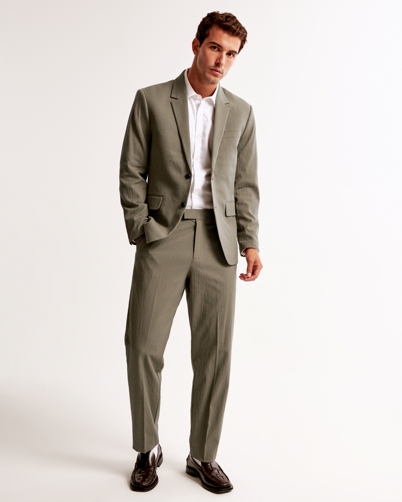 The A&F Collins Tailored Classic Seersucker Blazer