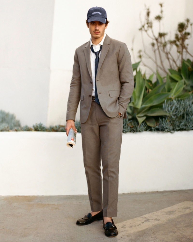 The A&F Collins Tailored Slim Blazer