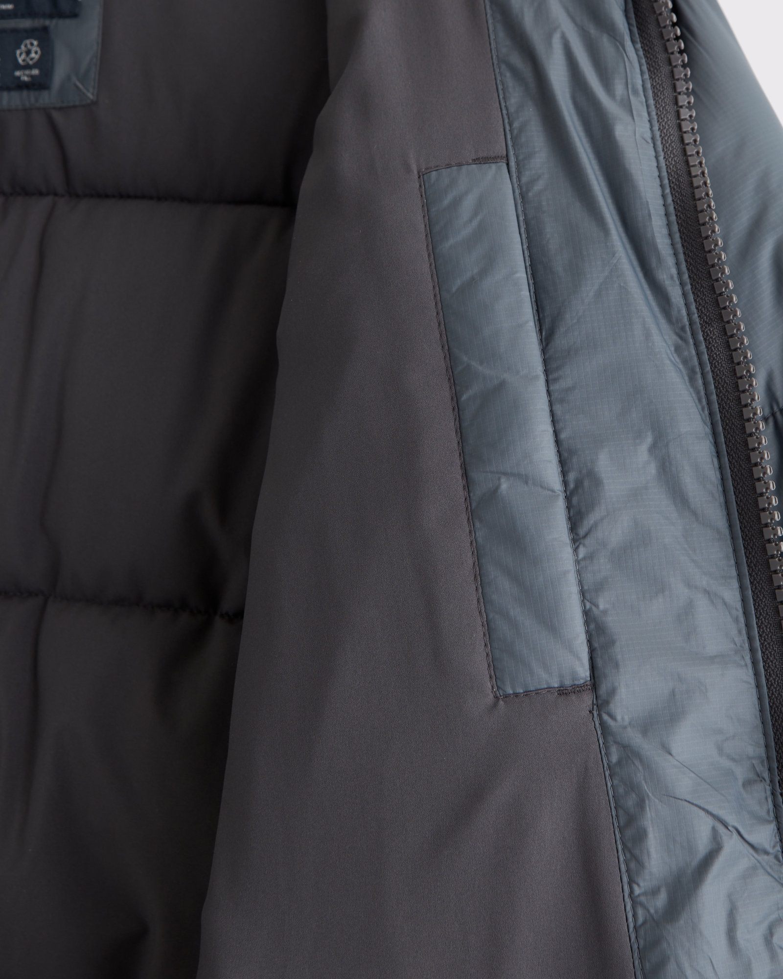 A&F AirCloud Mockneck Puffer