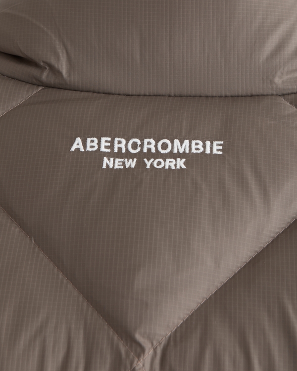 メンズ ダウンベスト | メンズ セール | Abercrombie.com