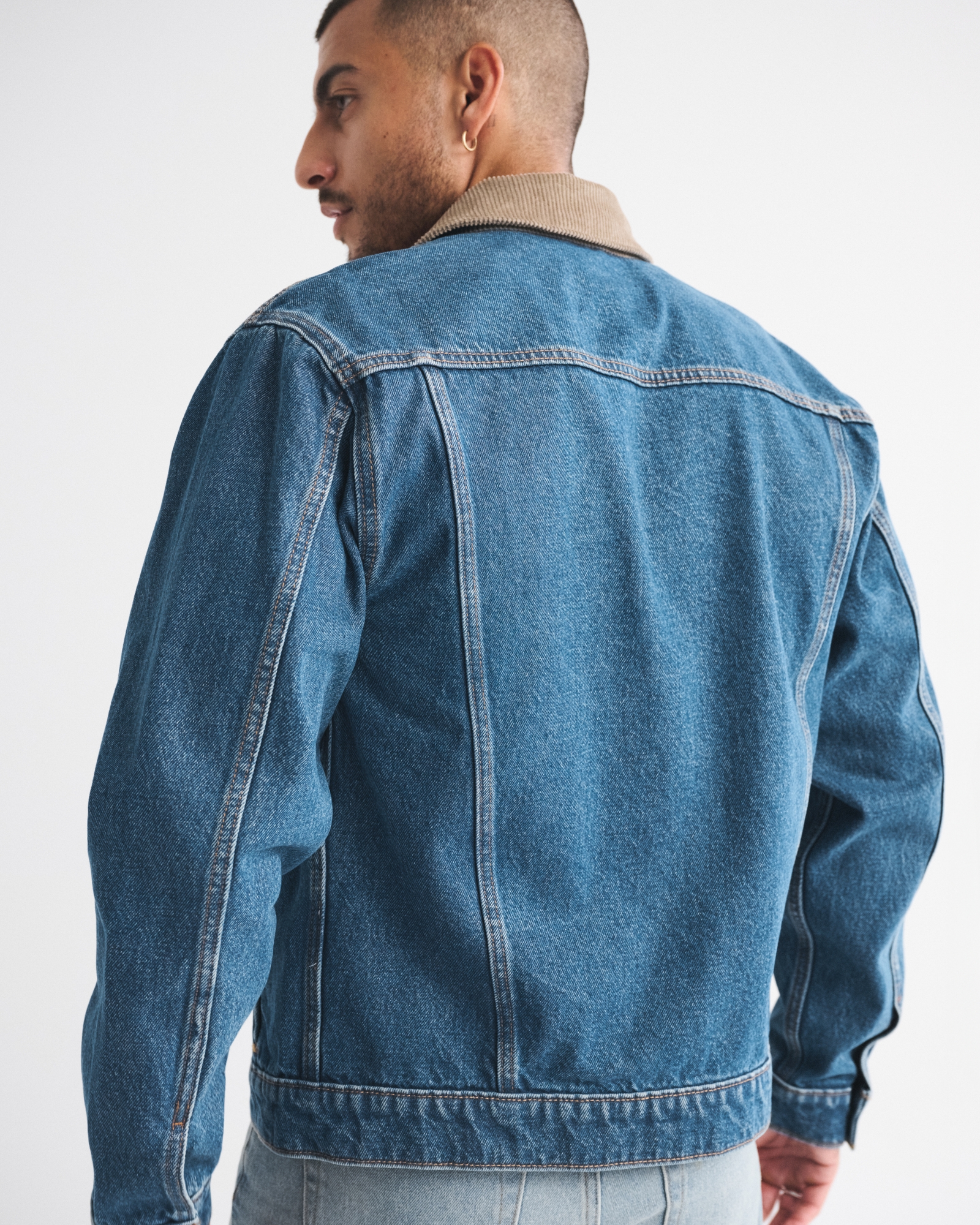Cropped Denim Trucker Jacket
