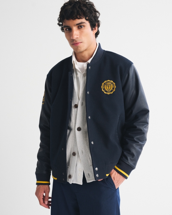 メンズ 新着アイテム | Abercrombie & Fitch